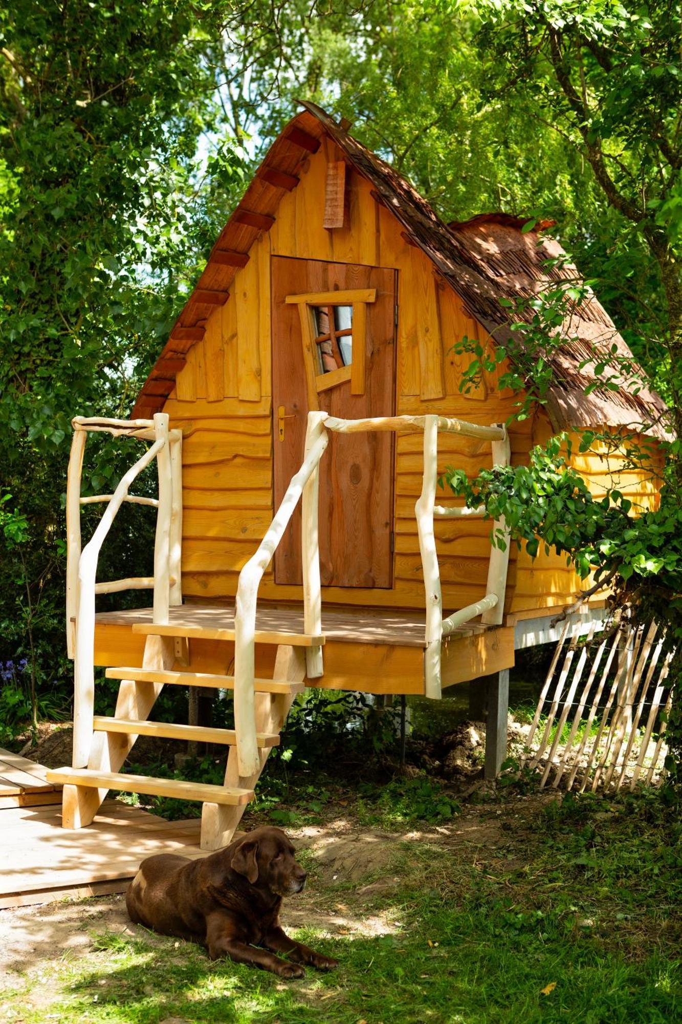Au Pied Du Frene Herzeele Exterior foto
